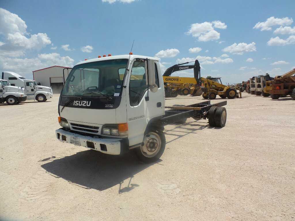 *2003 Isuzu NQR Truck