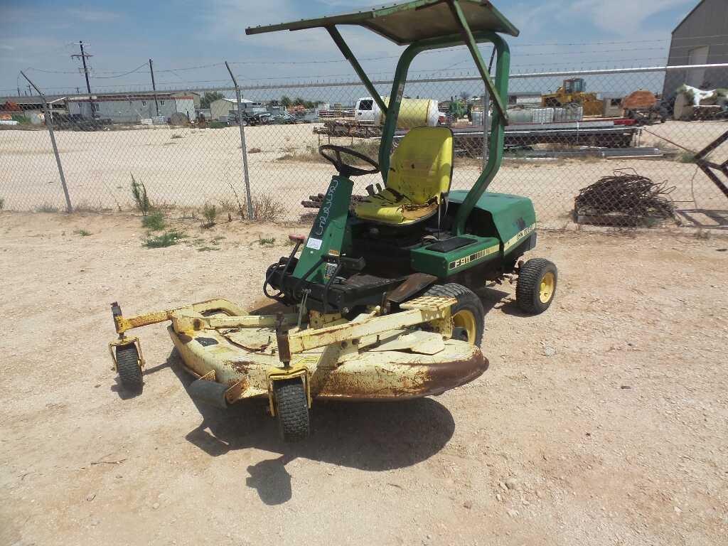 John Deere F911 Mower