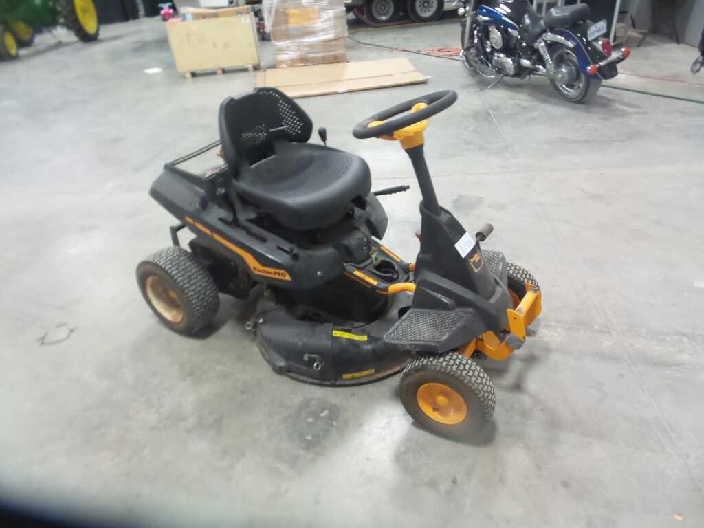 Poulan PRO Ride on Mower