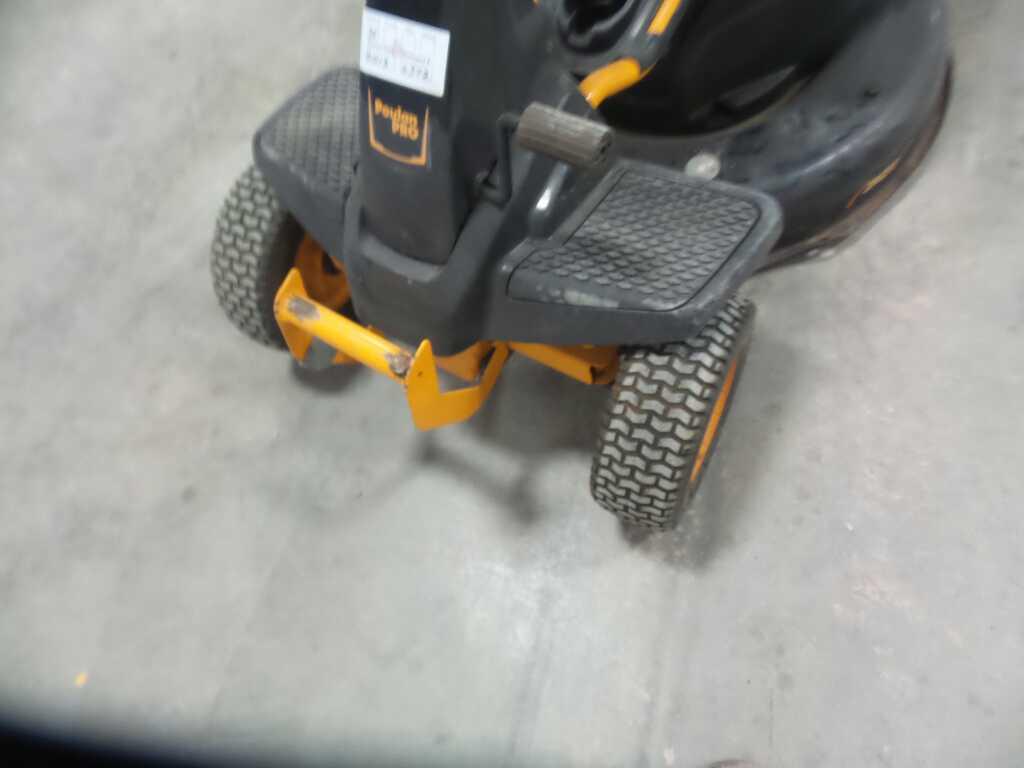 Poulan PRO Ride on Mower