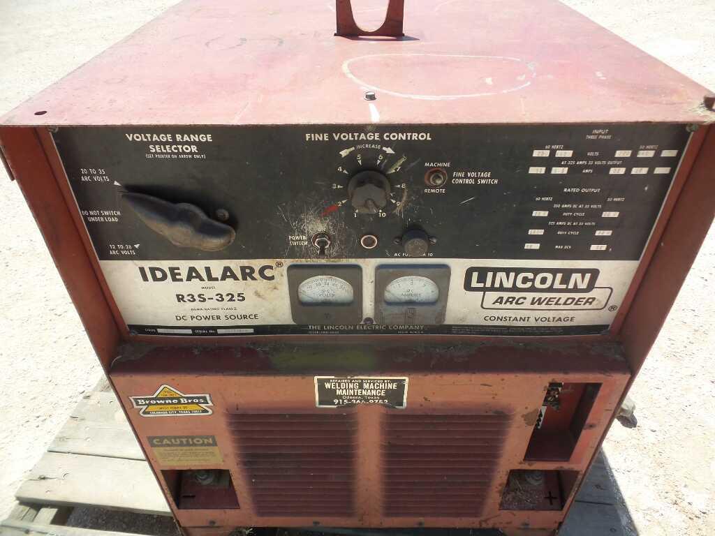 Lincoln R3S-325 Welder