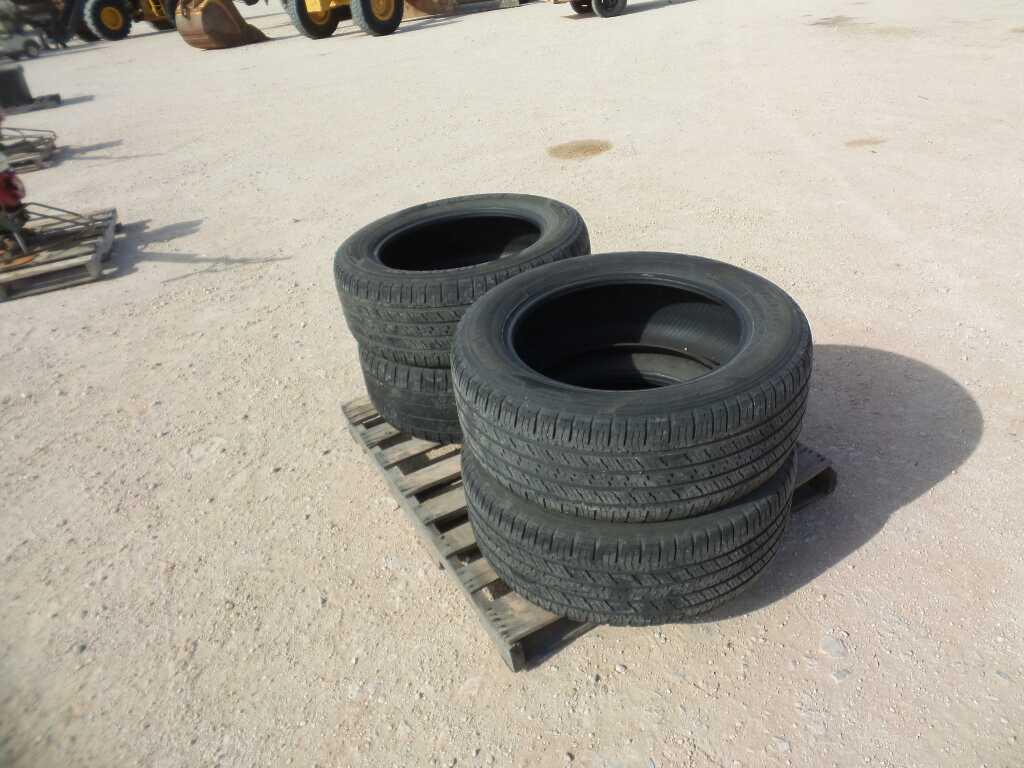 (4) Hankook Tires