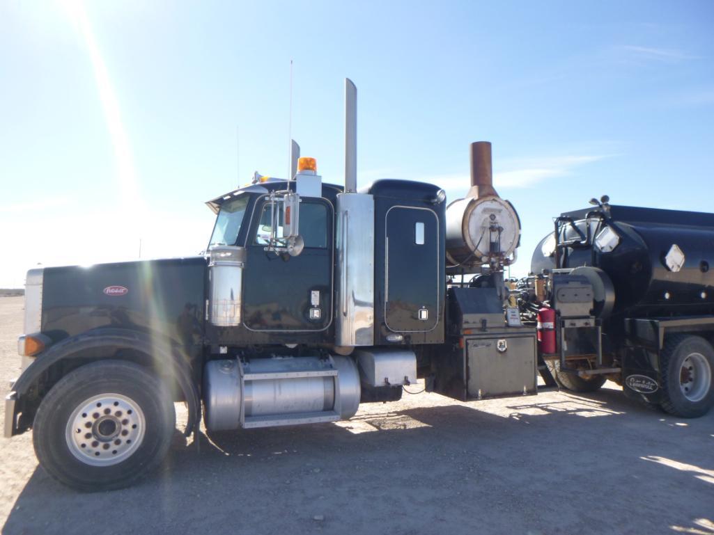 2004 Peterbilt 378 Hot Oiler Truck