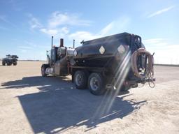 2004 Peterbilt 378 Hot Oiler Truck