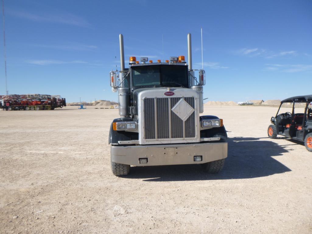 2004 Peterbilt 378 Hot Oiler Truck