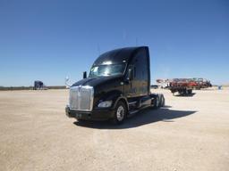 2011 Kenworth T700 Truck Tractor