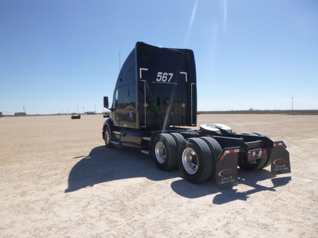 2011 Kenworth T700 Truck Tractor