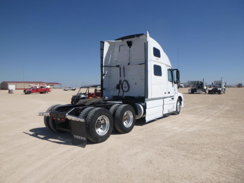 2013 Volvo Truck Tractor