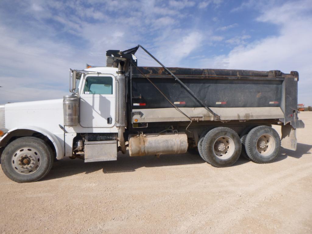 2005 Peterbilt 379 Dump Truck