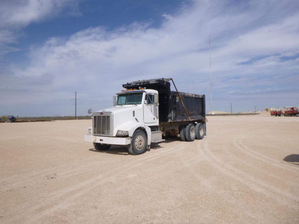 2002 Peterbilt 385 Dump Truck