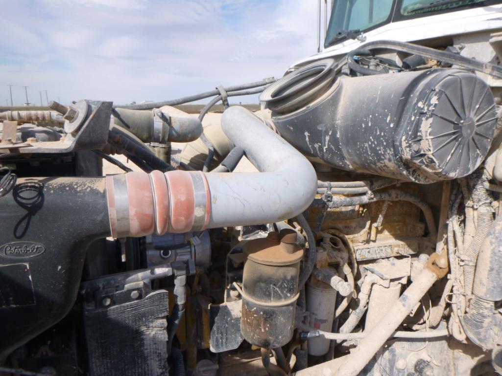 2002 Peterbilt 385 Dump Truck