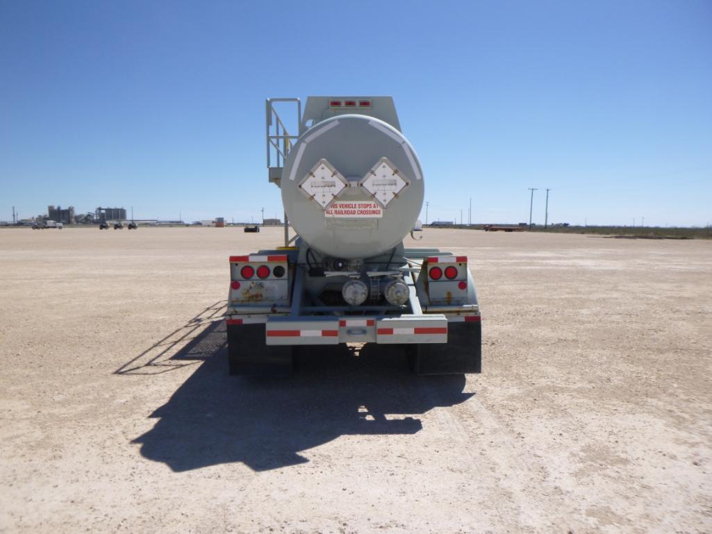 1982 Trailmaster Acid Tank Trailer