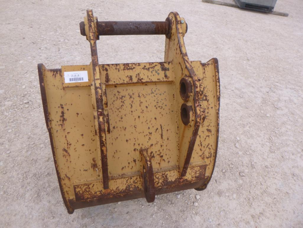 Case 35" Excavator Bucket