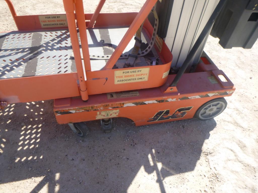 2001 JLG 12SP Vertical Lift