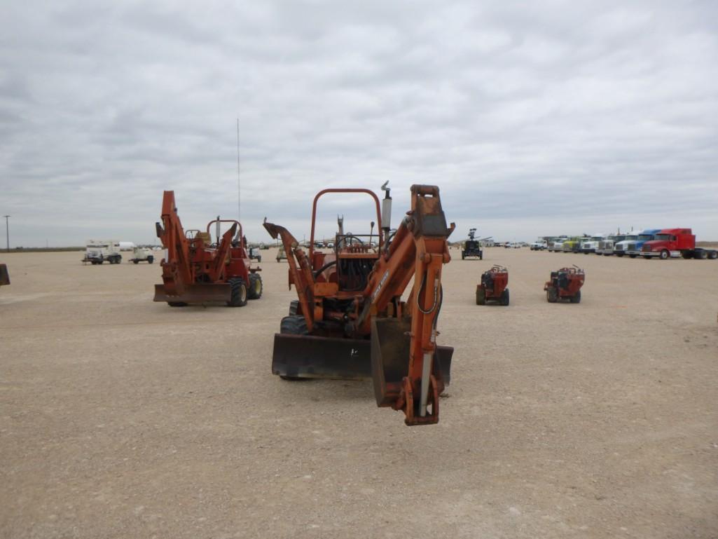 Ditch Witch 4010 Trencher