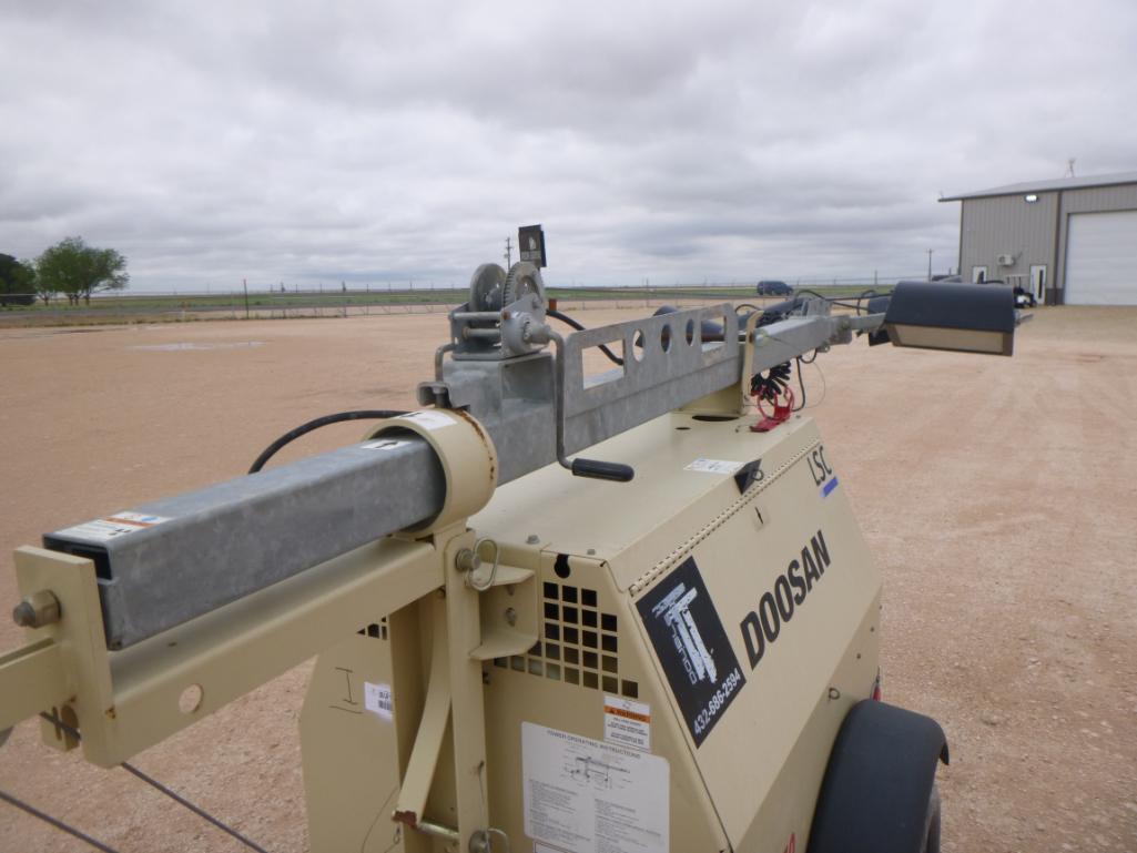 2016 Doosan LT150 Light Tower