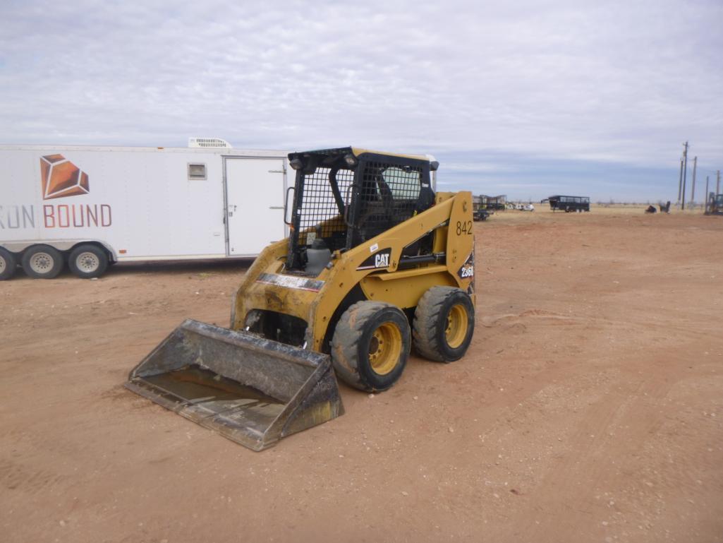 CAT 236B Skid Steer Loader