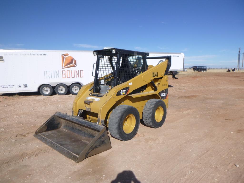 CAT 252B3 Skid Steer Loader