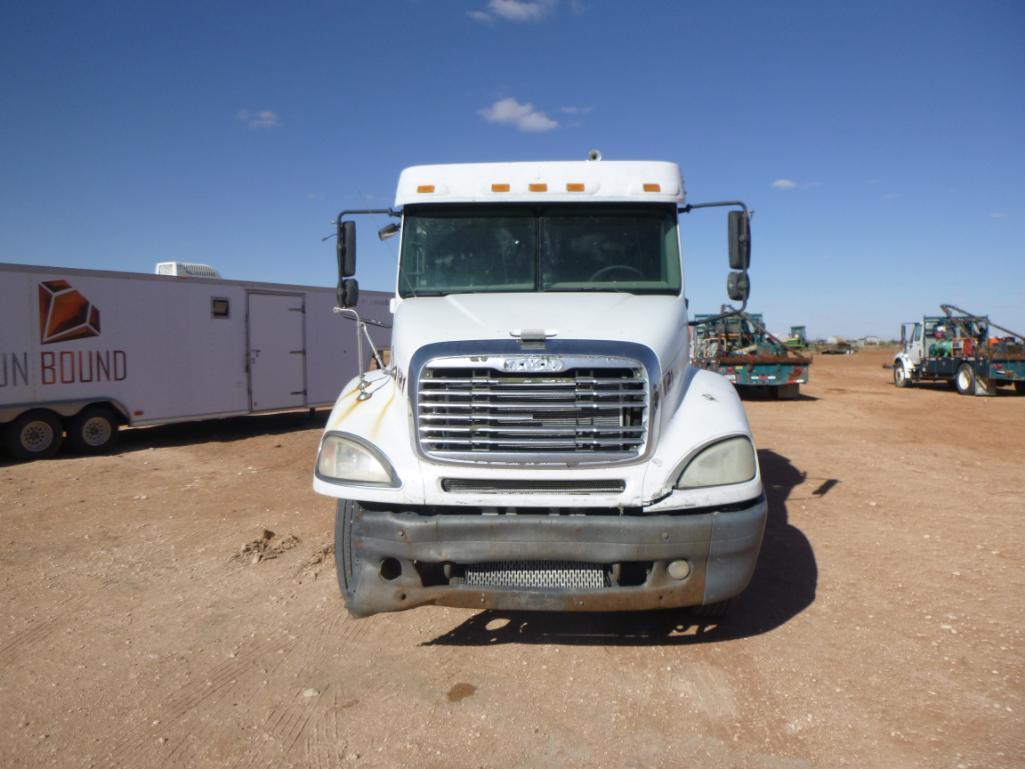 2005 Freightliner Columbia Truck Tractor