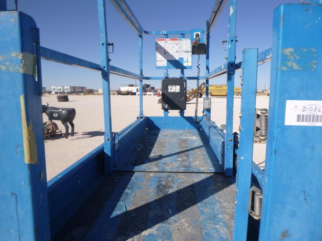 2012 Genie GS-2632 Scissor Lift