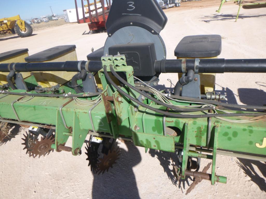 John Deere 7300 Planter