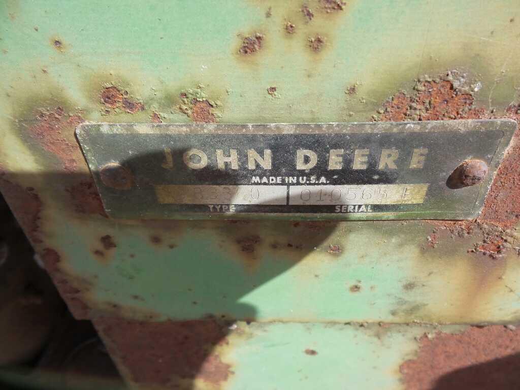 John Deere 336 Square Baler