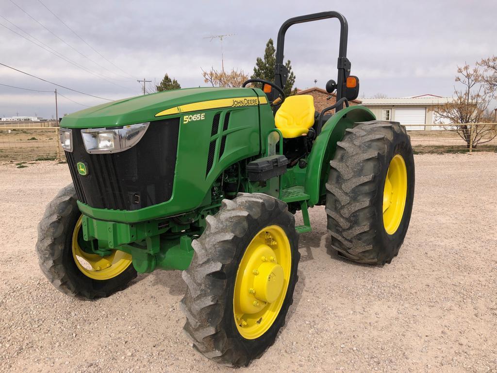 2015 John Deere 5065E Tractor