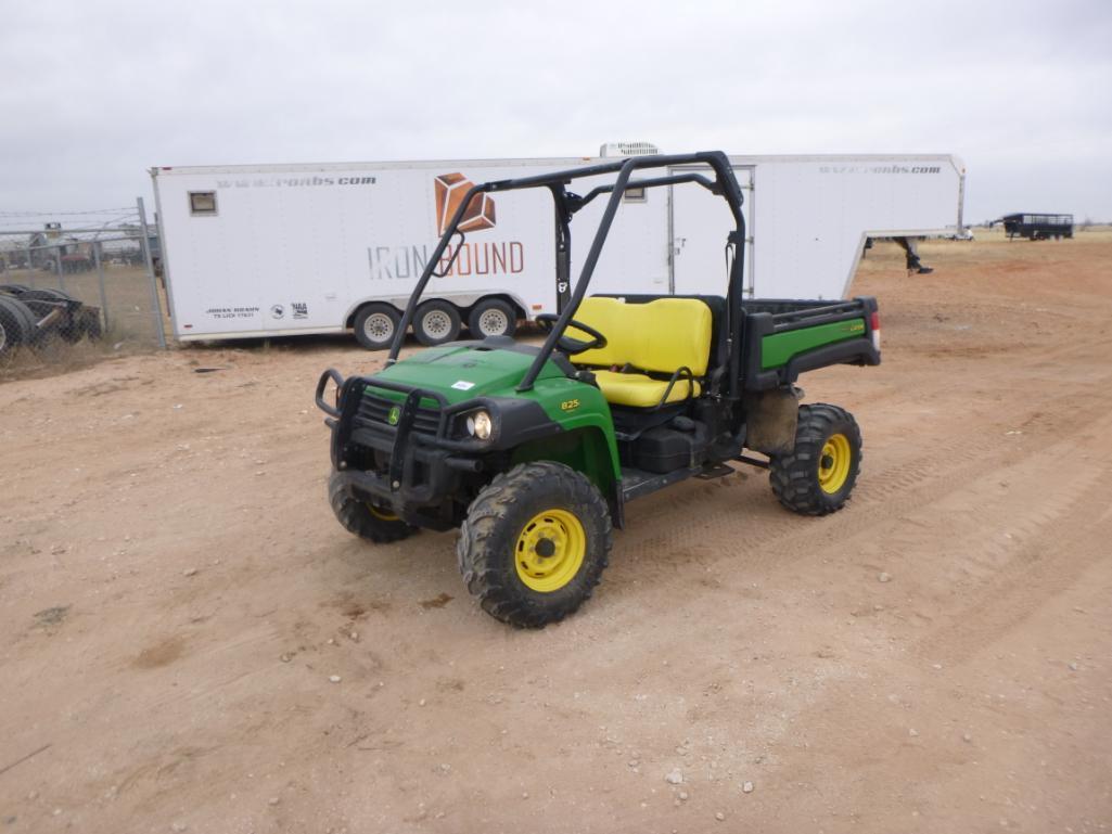 2016 John Deere 825i Gator