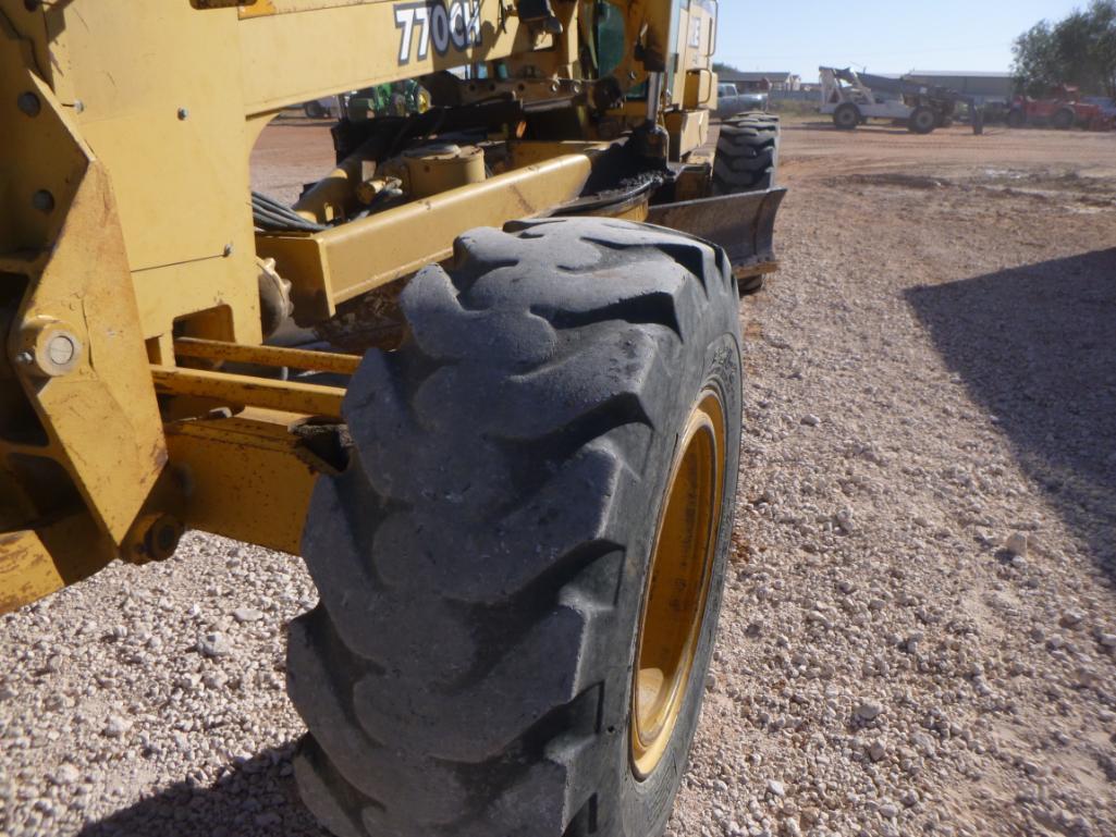 John Deere 770 CH Motor Grader,