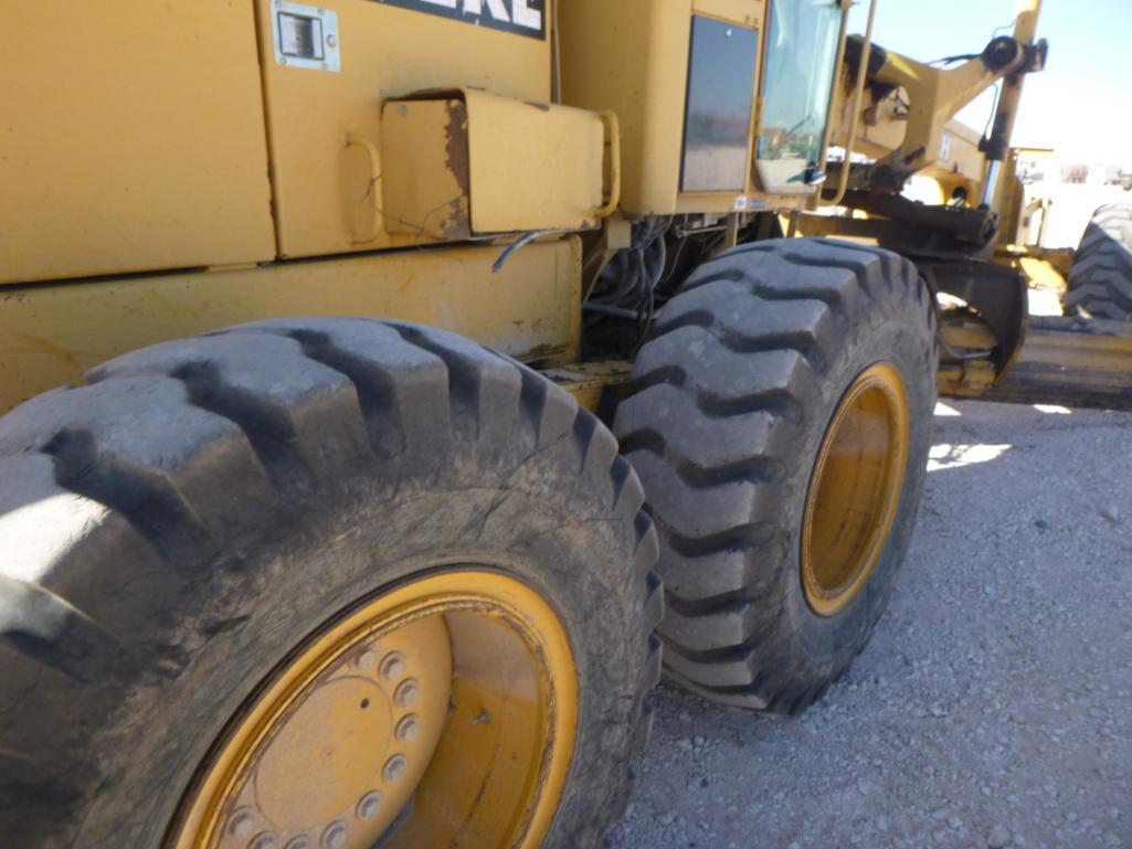 John Deere 770 CH Motor Grader,