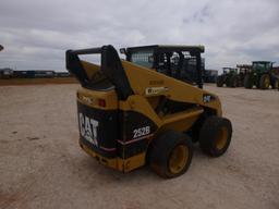 CAT 252B Skid Steer