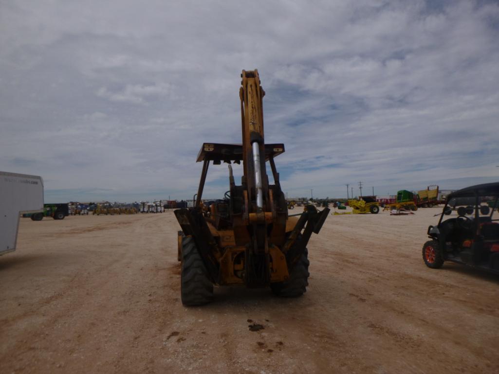 CASE 580K Backhoe