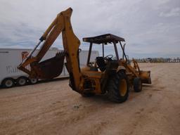 CASE 580K Backhoe