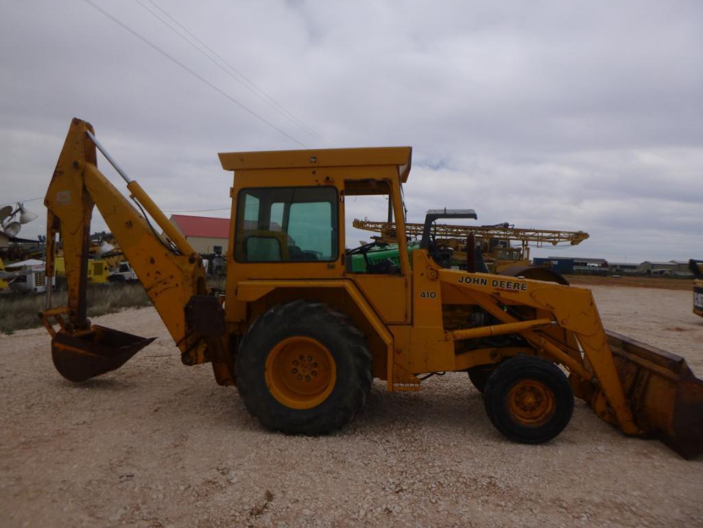 John Deere 410E