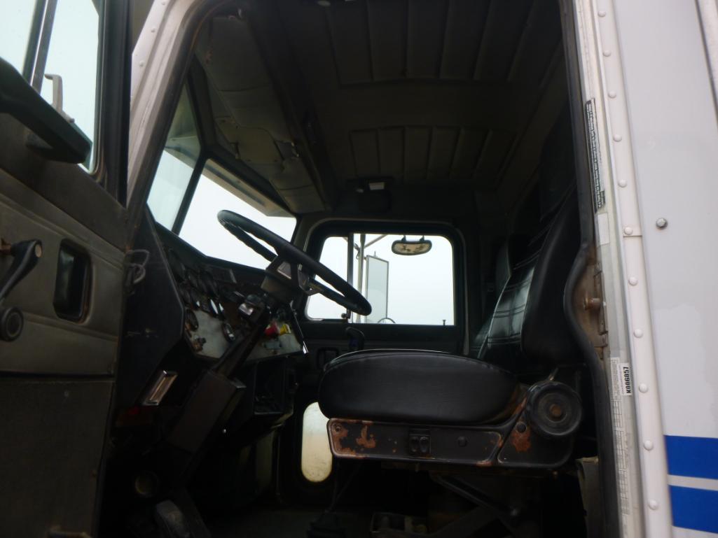 1998 Peterbilt 379 Truck Tractor