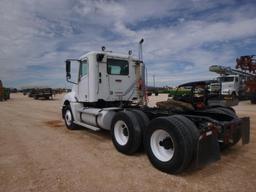 2006 Freightliner Columbia Day Cab Truck