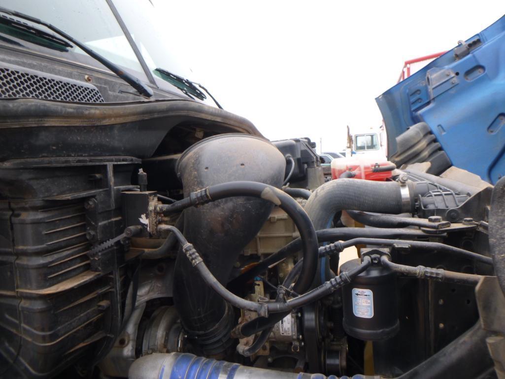 2010 Freightliner Day Cab Truck Tractor