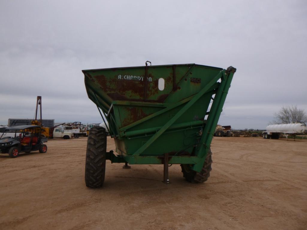 Richardton 960 Peanut Buggy