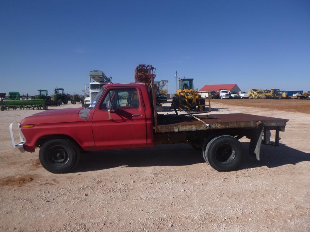 1979 Ford F-250 Flat Bed Pickup