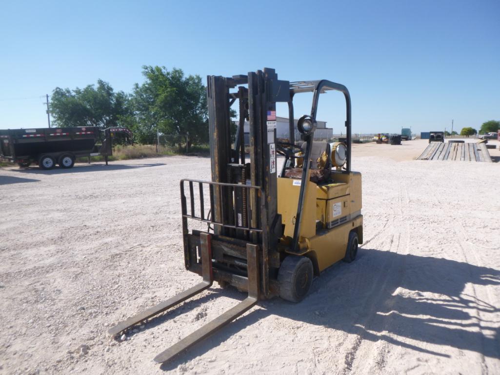 CAT T40C Forklift