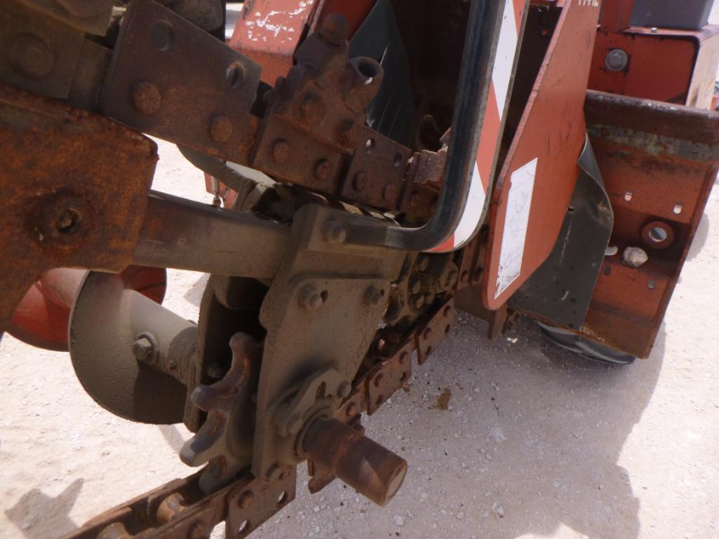 2000 Ditch Witch 5700 Trencher