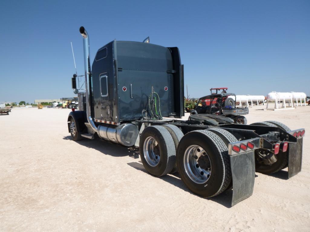 2000 Kenworth W900 Truck