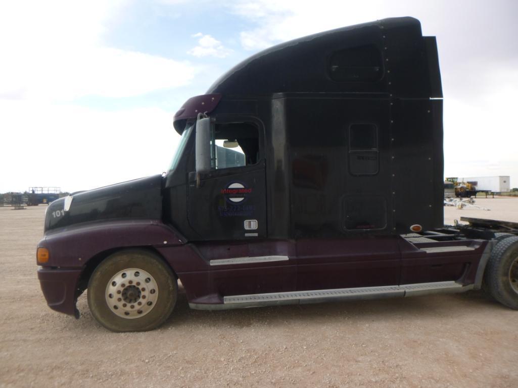 2007 Freightliner ST120 Truck