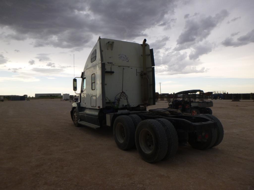 2007 Freightliner ST120 Truck