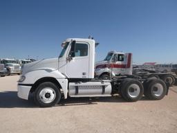 2006 Freightliner Columbia Day Cab Truck