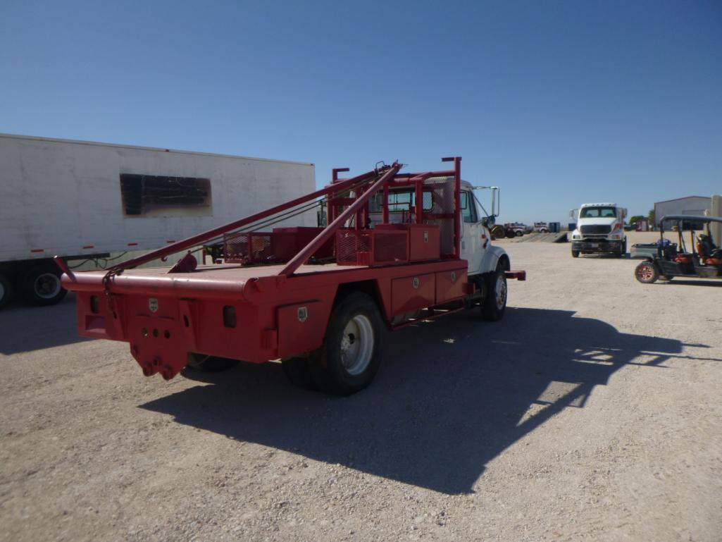 2001 International 4700 Roustabout Truck