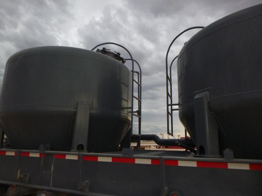 1979 Dry Bulk Pneumatic Tank Trailer