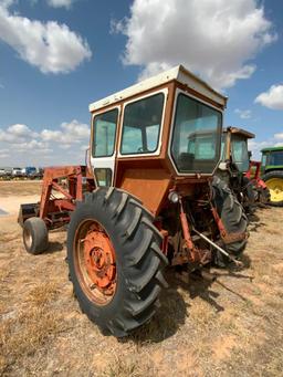 1967 International F806 Harvester