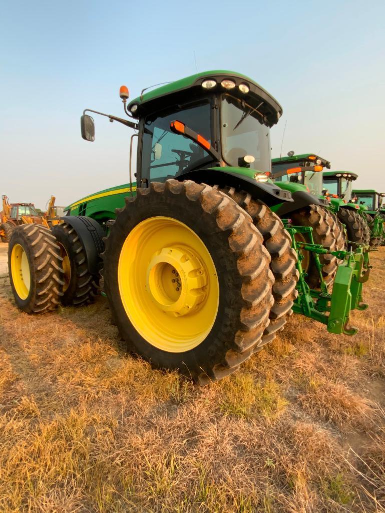 2012 John Deere 8285R tractor