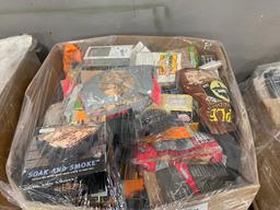 Pallet of Miscellaneous BBQ Grill Items